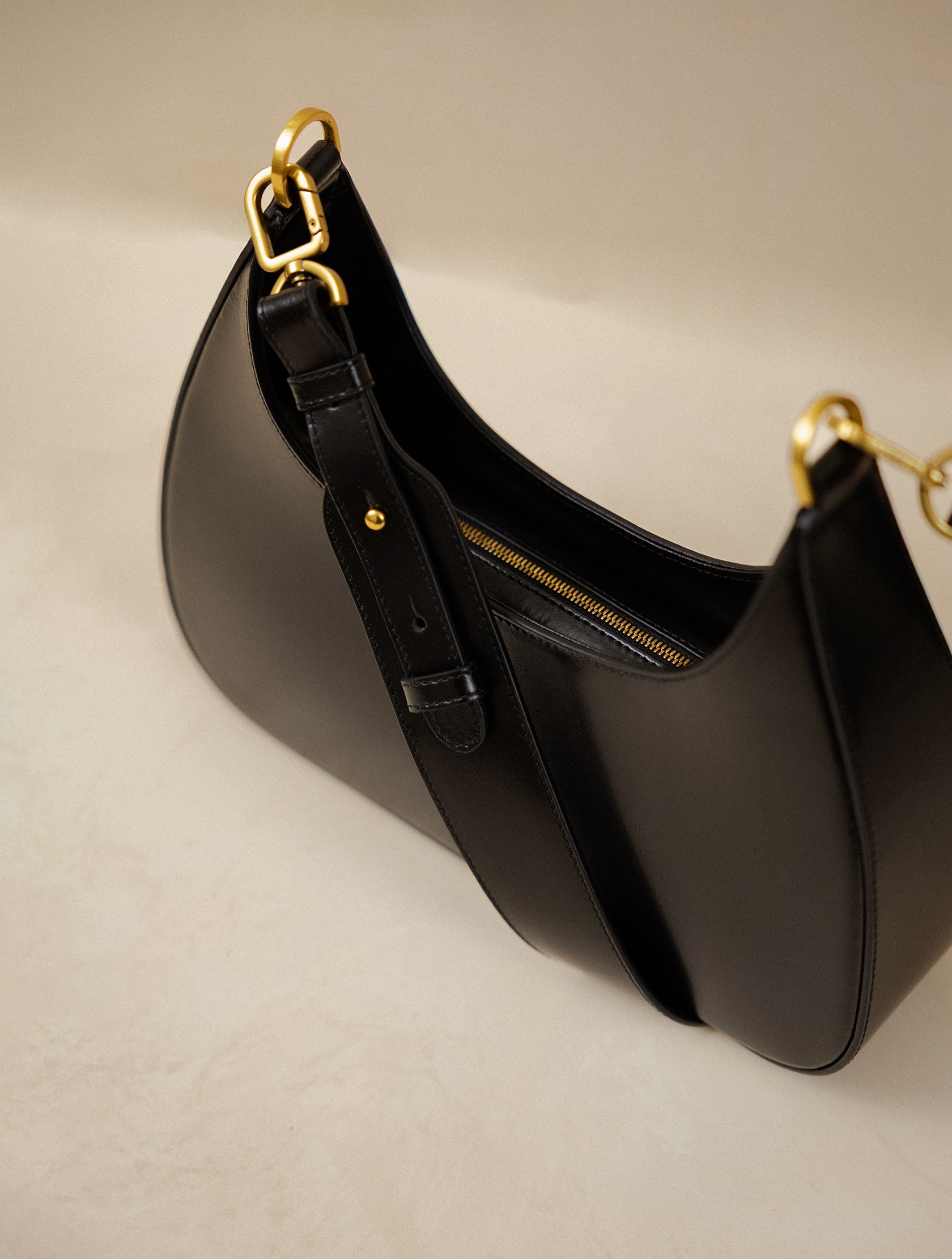 Grand Aléria Purse "Noir Ténèbres"