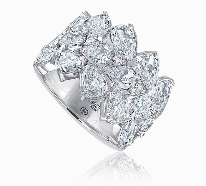 Triple row of Crisscut l'Amour Pear Diamonds in White Gold